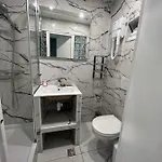 Modern's 3* Paris