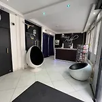 Modern's Hotel 3*
